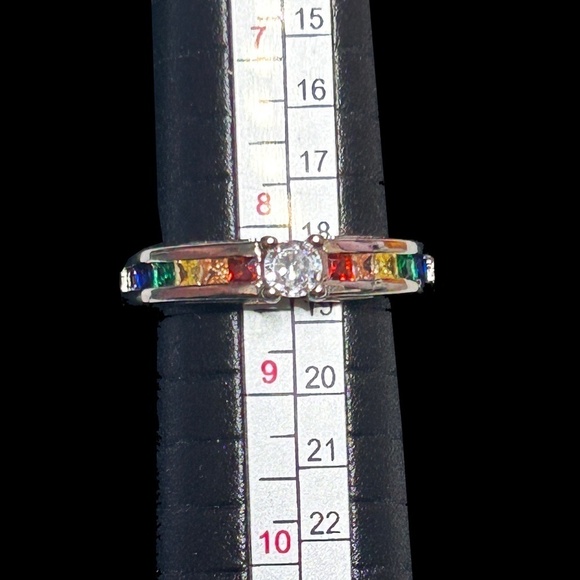 Rainbow Pride Fashion Ring Jewelry Zircon Centre Stone Sz 8.5 Excellent Quality - Picture 8 of 11